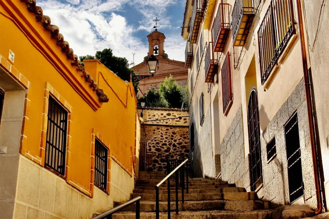 Ático dúplex by El Patio de Toledo